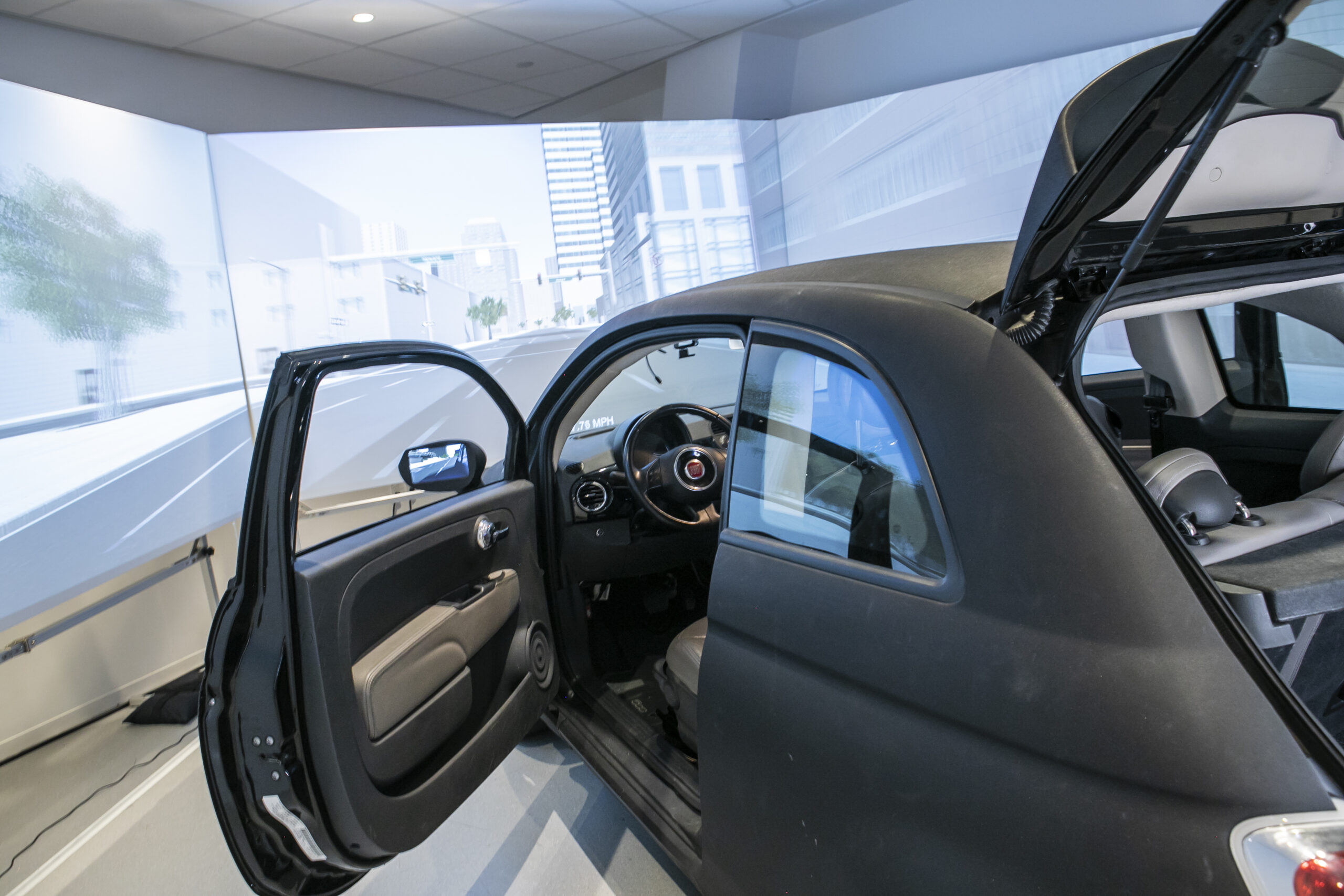 Mixed-reality driving simulator a low-cost alternative